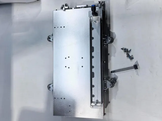Roller Brush Housing Assembly (CC1) - part 19999-002369