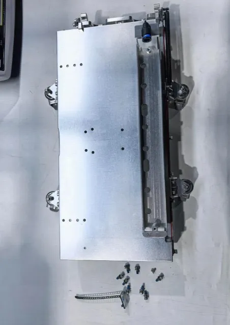 Roller Brush Housing Assembly (CC1 2025/CC1 Pro) - part 19999-002370